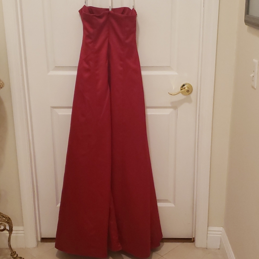 David's Bridal red strapless dress - Picture 4 of 6